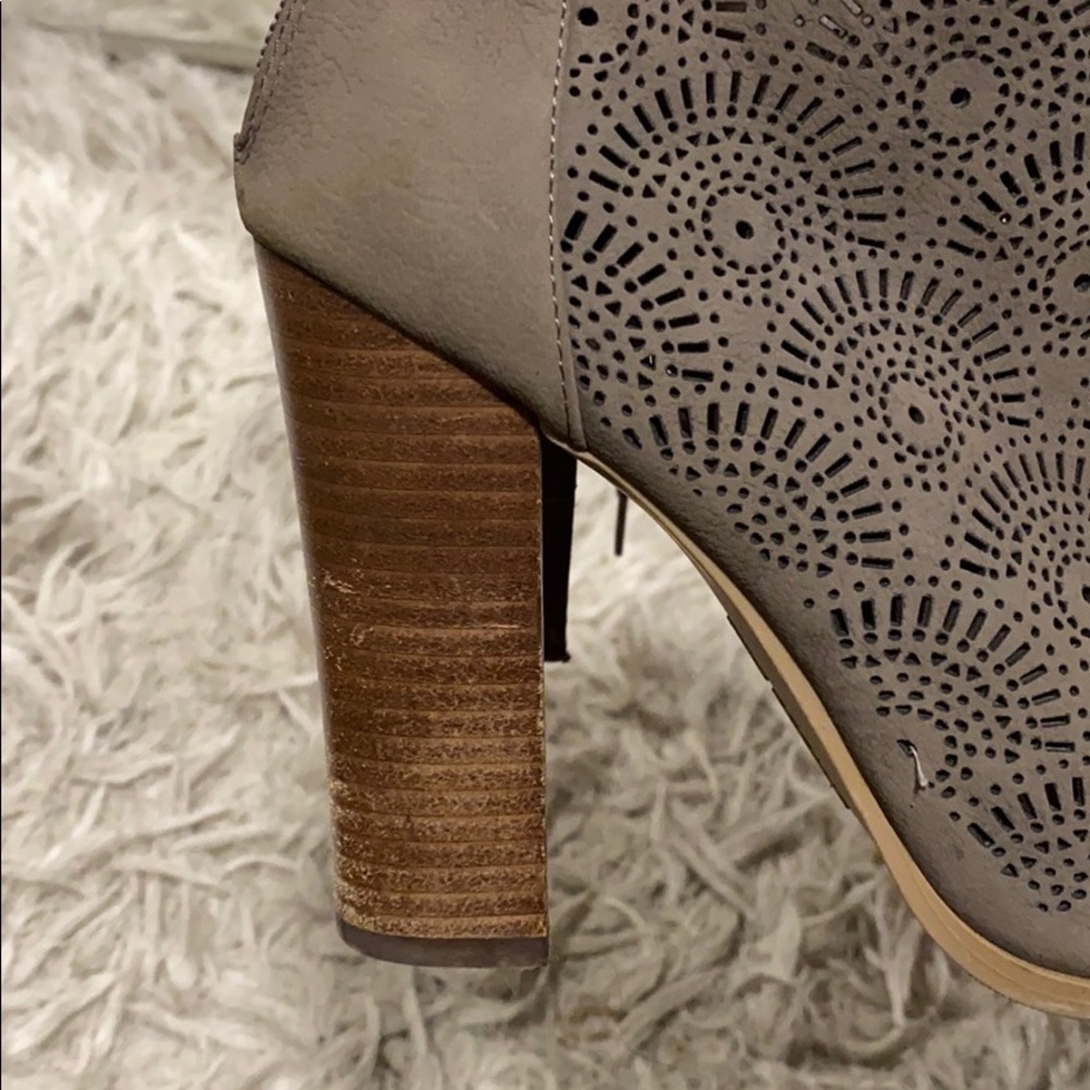 Call it spring laced up heels - Picture 6 of 9